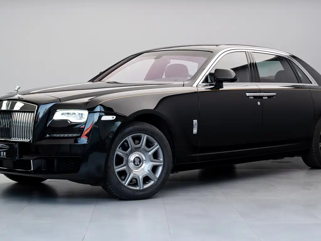 Rolls-Royce Ghost 2015 — фото 2