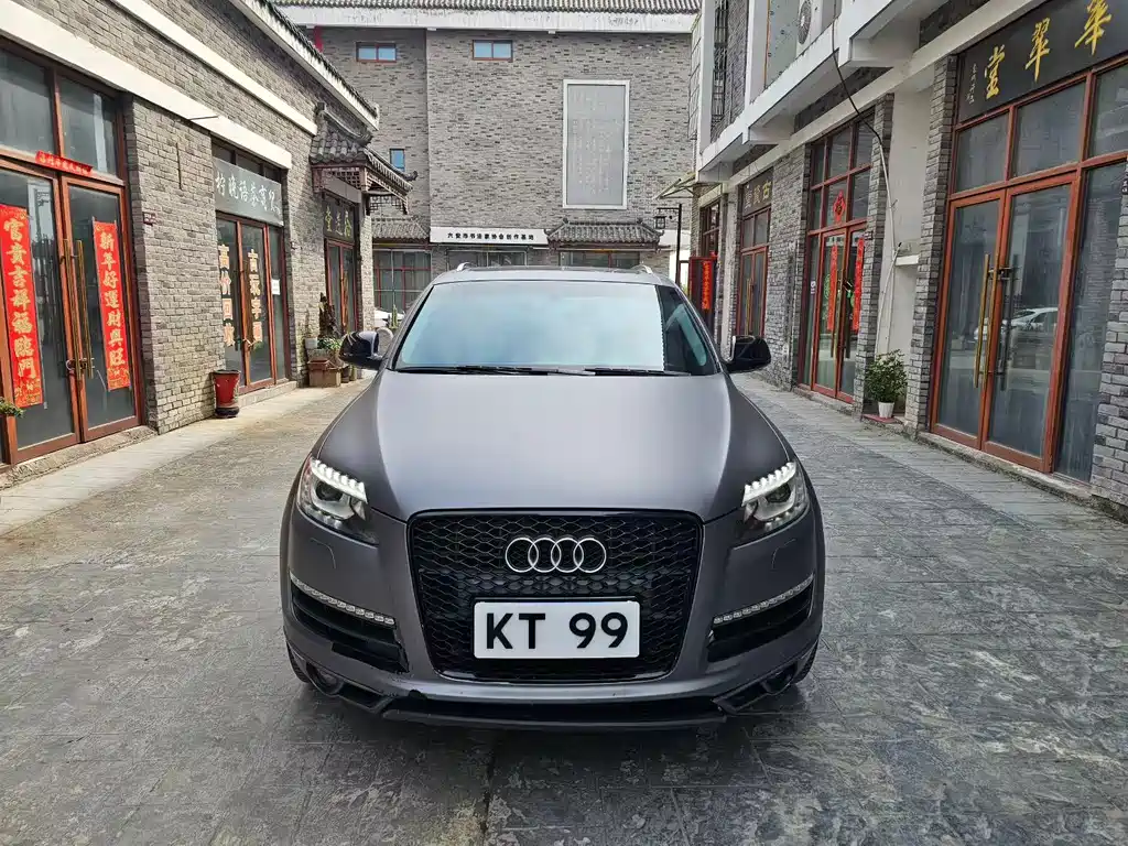 Audi Q7 2011