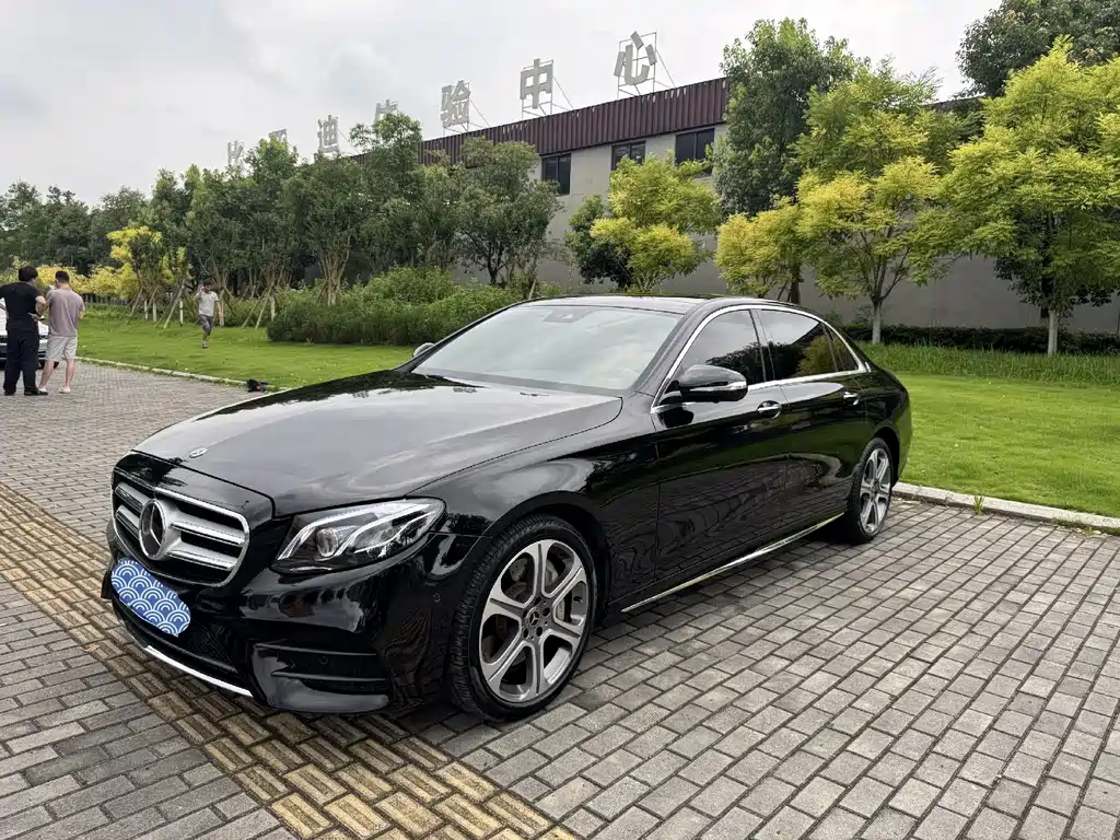 Mercedes-Benz E-Class 2018