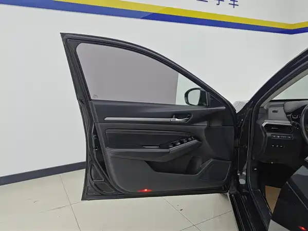 Nissan Teana 2021