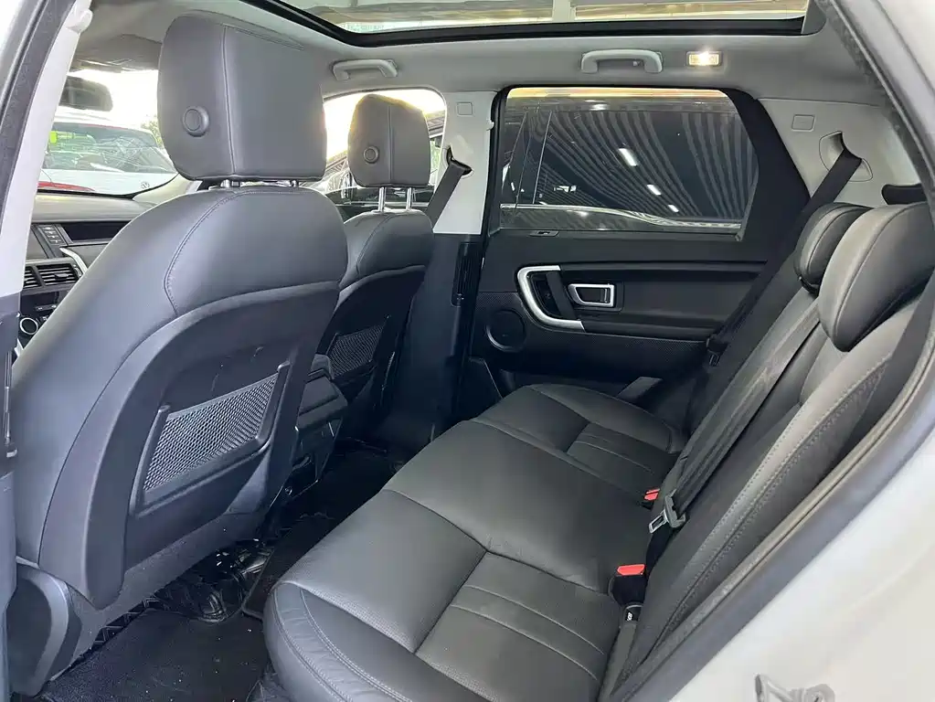 Land Rover Discovery Sport 2019 — фото 6