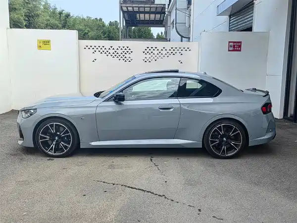 BMW M240i 2026