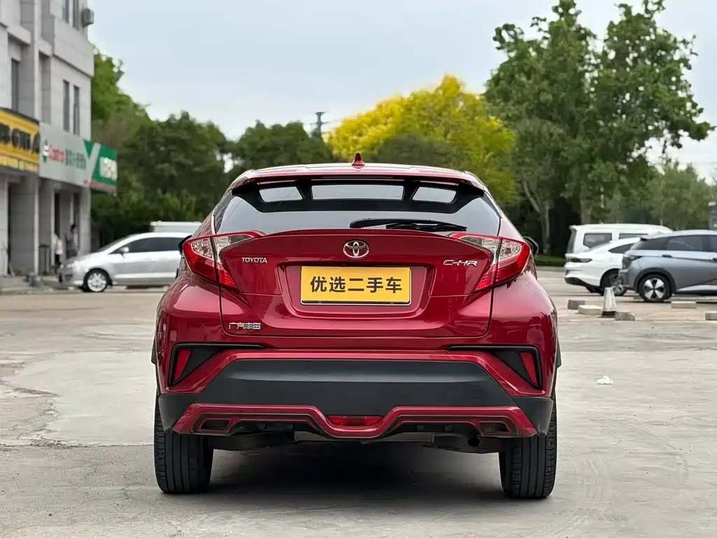 Toyota C-HR 2019 — фото 5