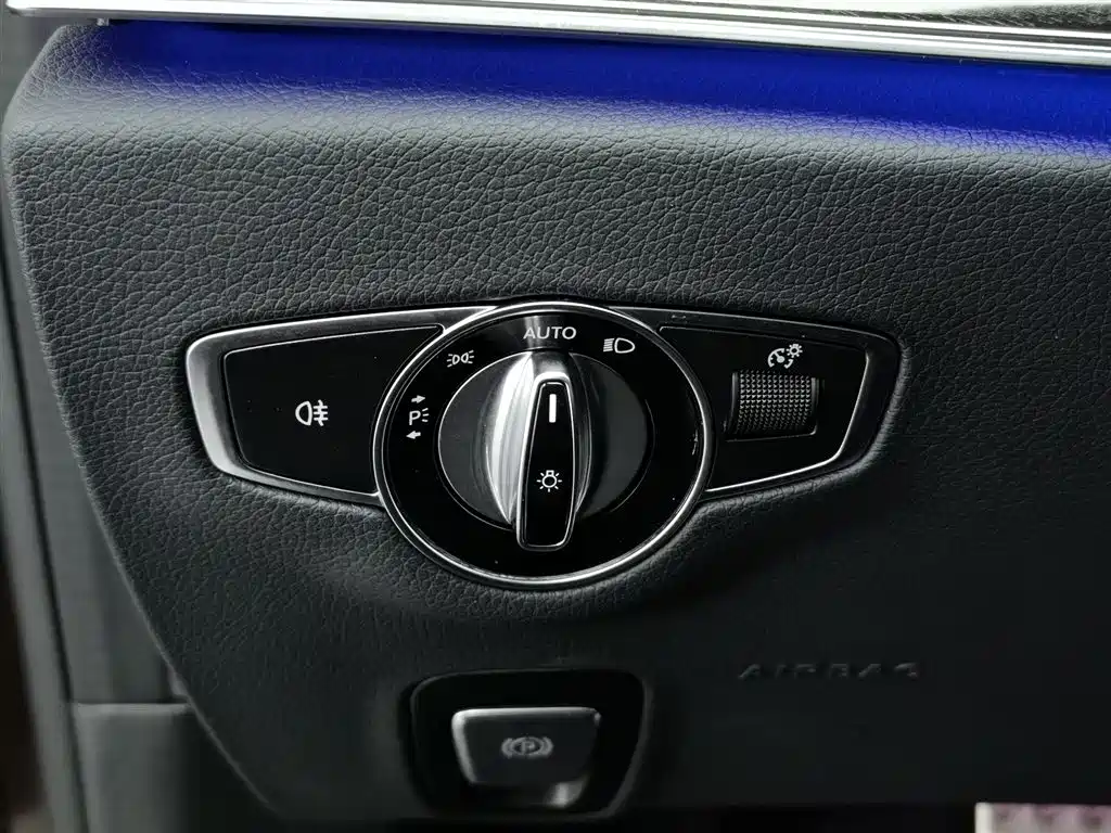 Mercedes-Benz E-Class 2020 — фото 21