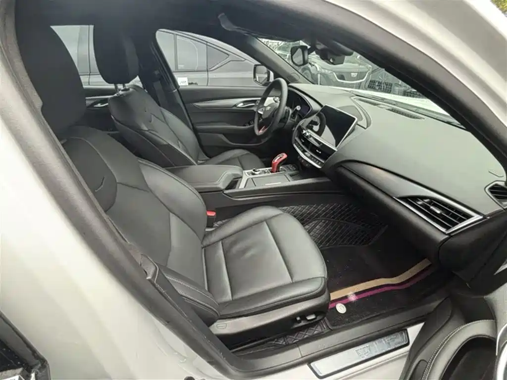 Cadillac CT5 2021 — фото 16