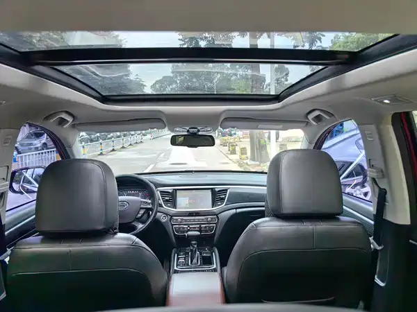 GAC Trumpchi GS7 2017