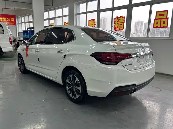 Citroën C4L 2017