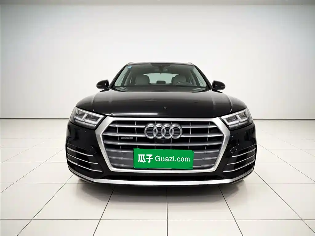 Audi Q5L 2020 — фото 24