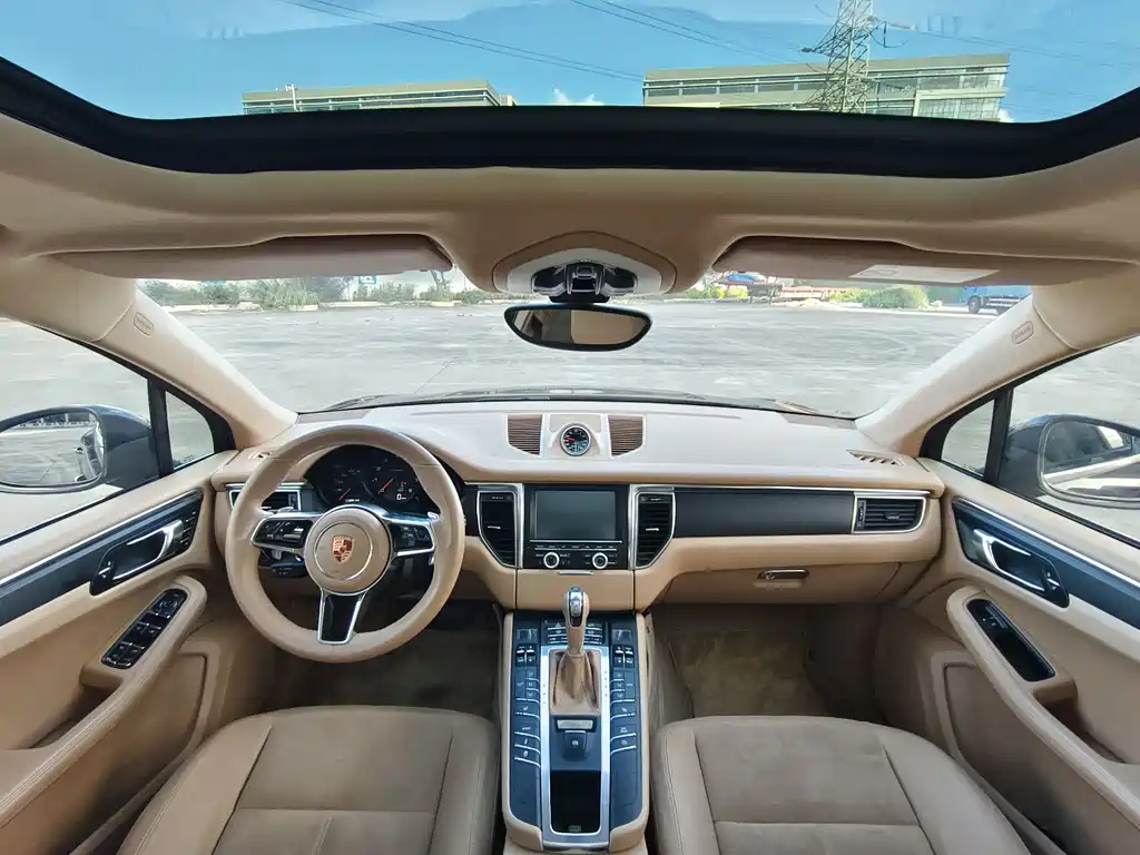 Porsche Macan 2015 — фото 12