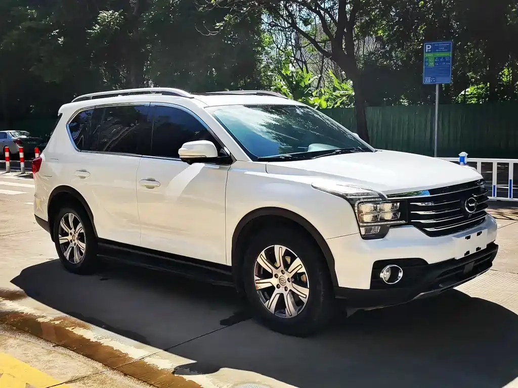 GAC Trumpchi GS7 2017 — фото 3