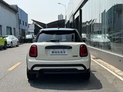 MINI MINI 2022