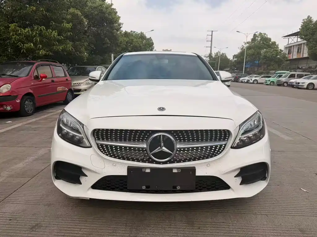 Mercedes-Benz C-Class 2020