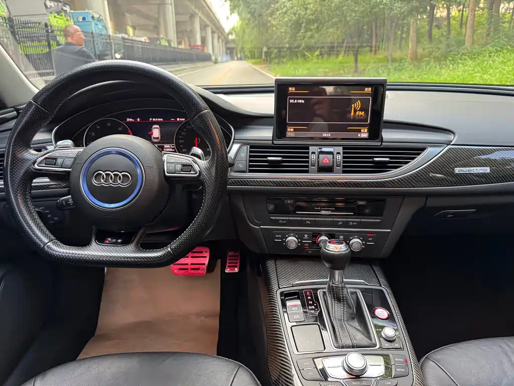 Audi A6 2015 — фото 15