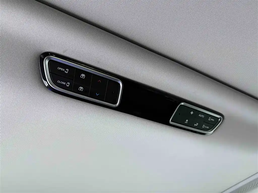 GAC Motor Trumpchi M8 2025 — фото 28