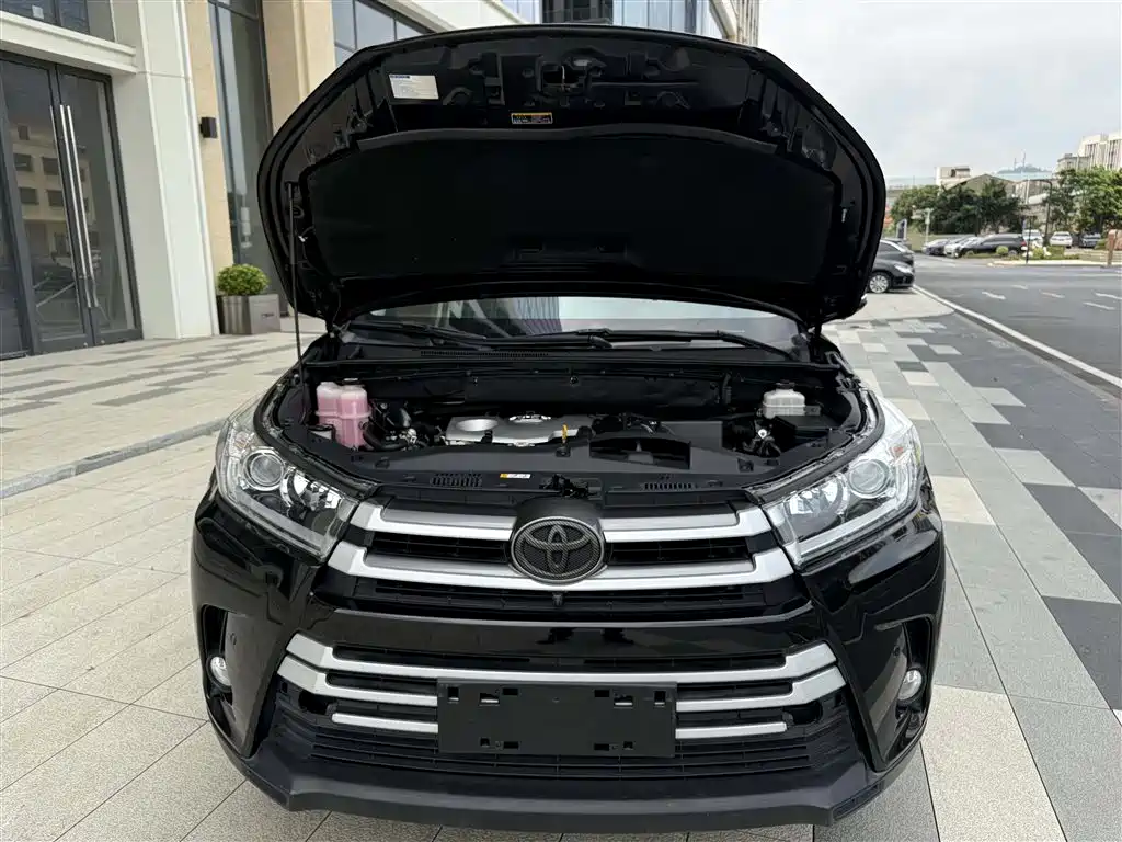 Toyota Highlander 2020 — фото 28