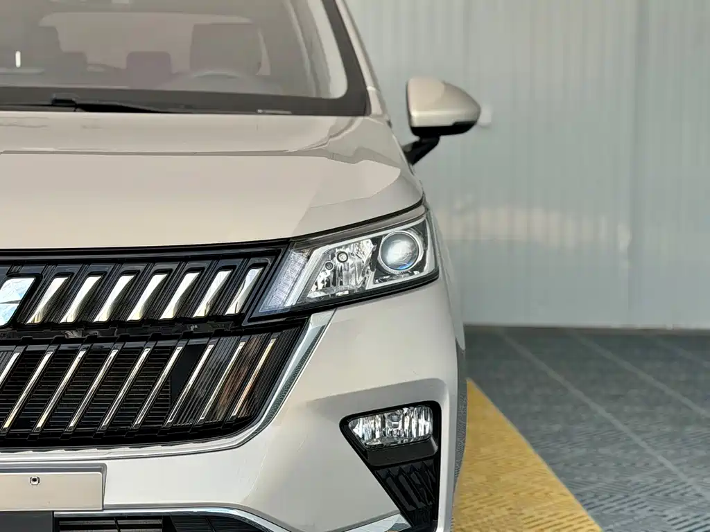 Wuling Jiachen 2022