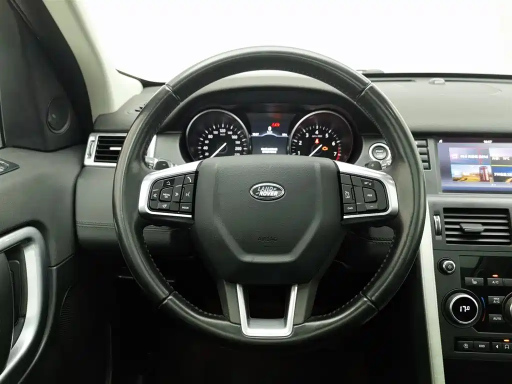 Land Rover Discovery Sport 2018 — фото 11