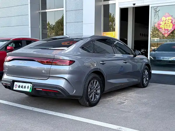 BYD Qin L 2024