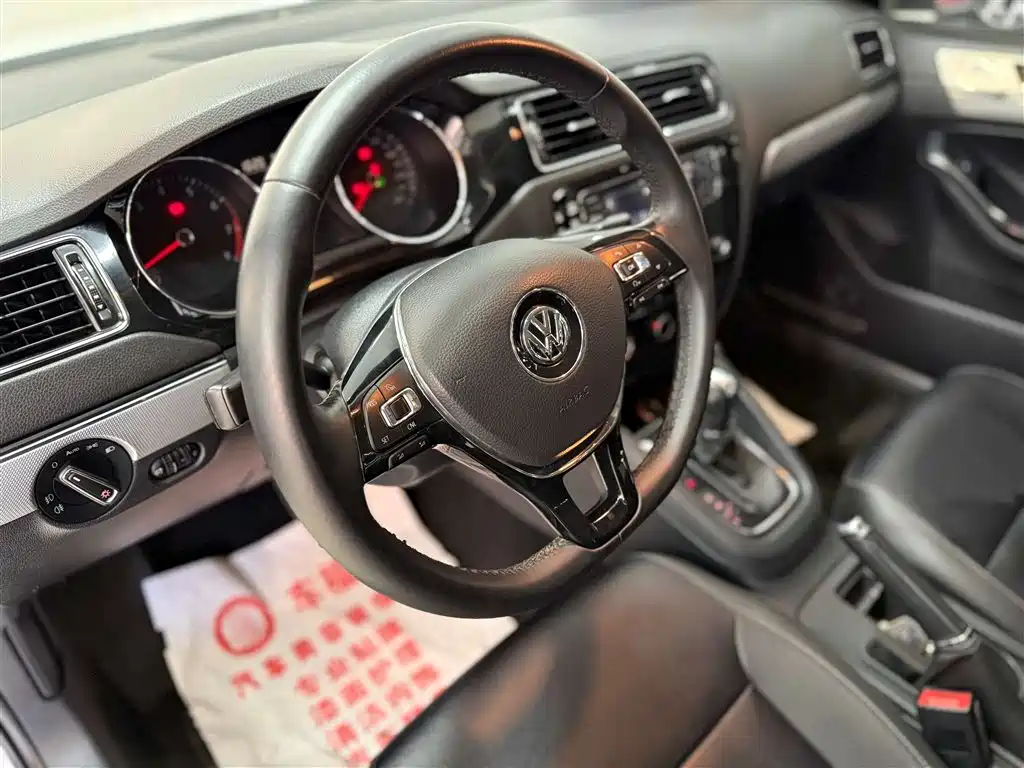 Volkswagen Sagitar 2019 — фото 12