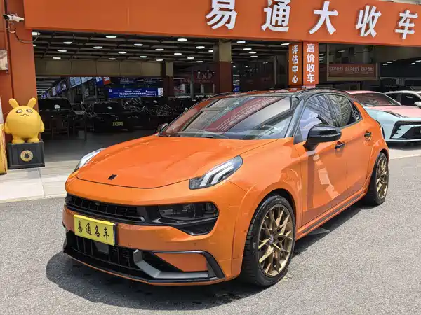 Lynk & Co 02 Hatchback 2021