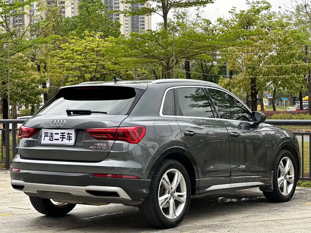 Audi Q3 2020 — фото 9