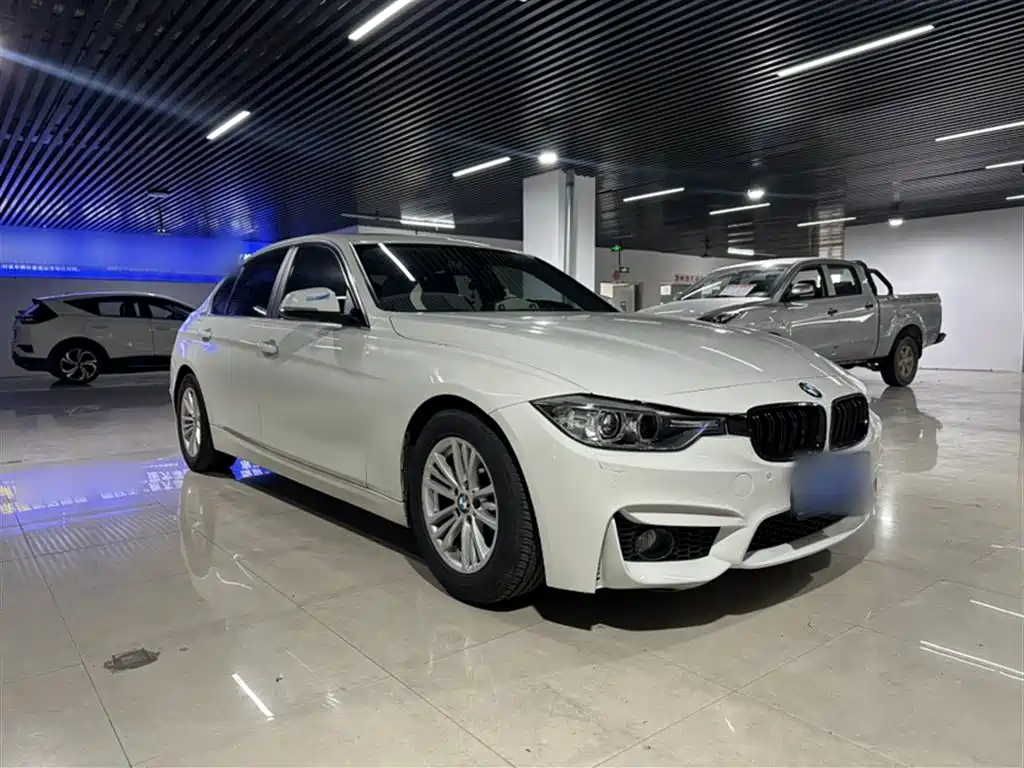 BMW 3 Series 2015 — фото 23