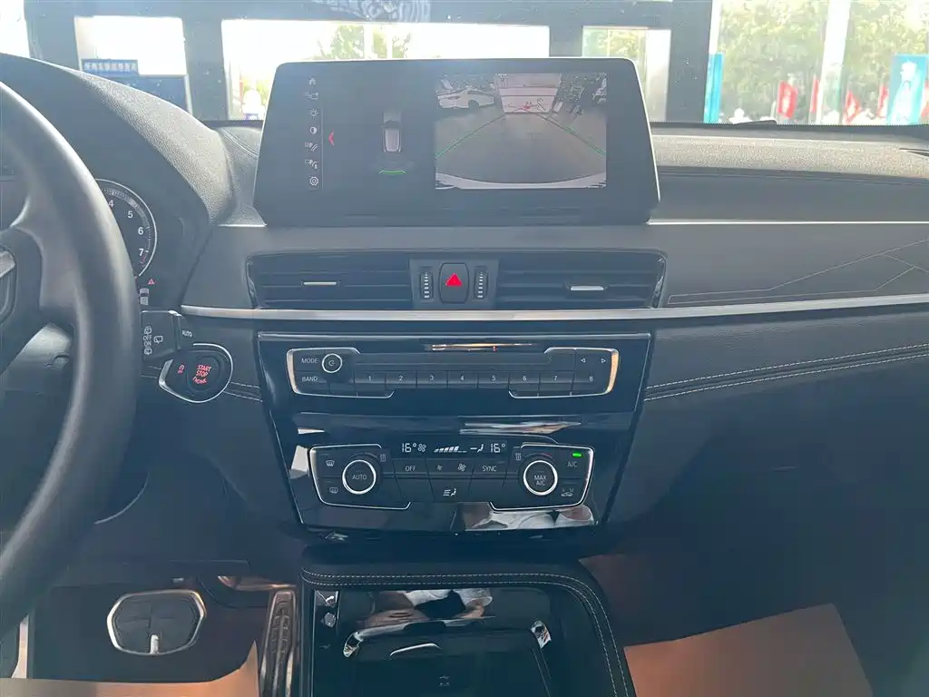 BMW X2 2023 — фото 25