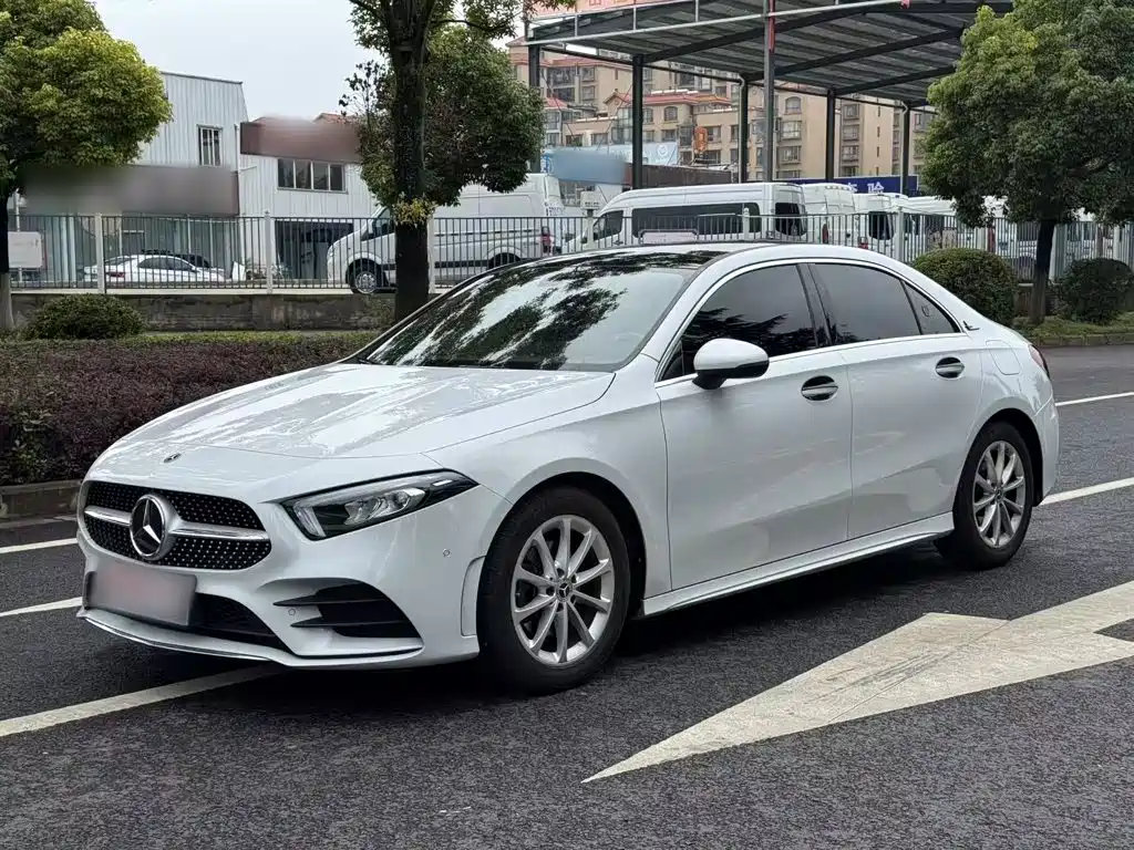 Mercedes-Benz A-Class 2021 — фото 1