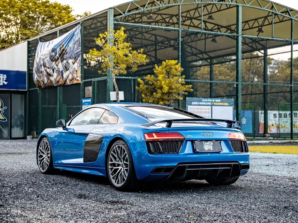 Audi R8 2017 — фото 10