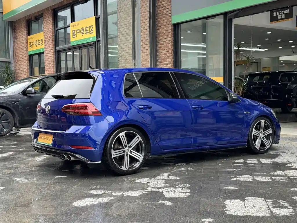 Volkswagen Golf 2020