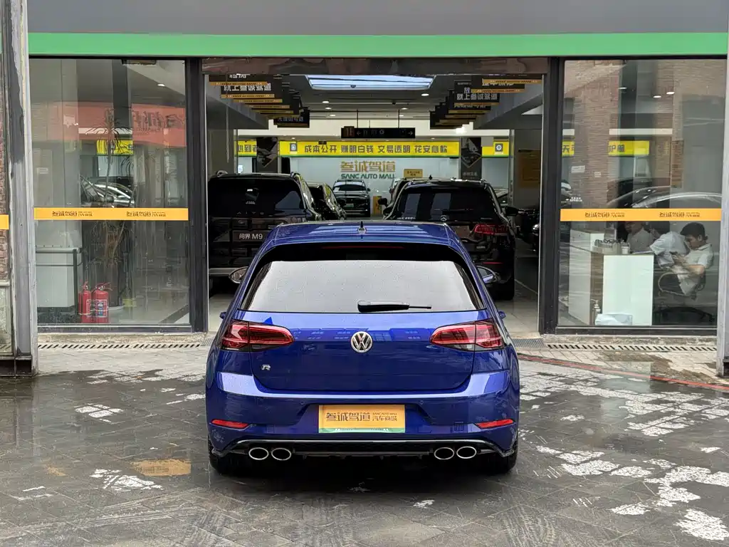 Volkswagen Golf 2020