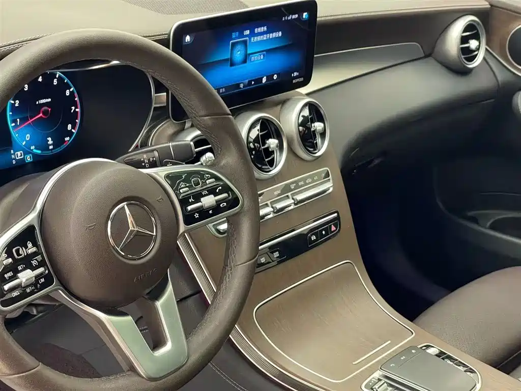 Mercedes-Benz GLC 2020 — фото 11
