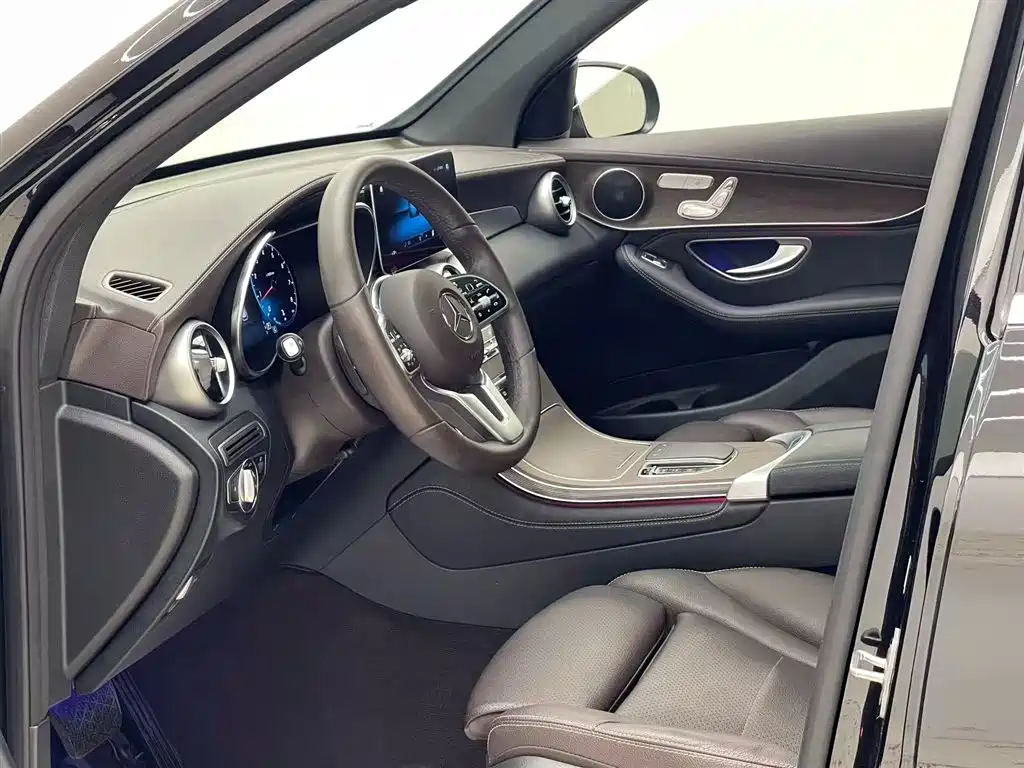 Mercedes-Benz GLC 2020 — фото 12