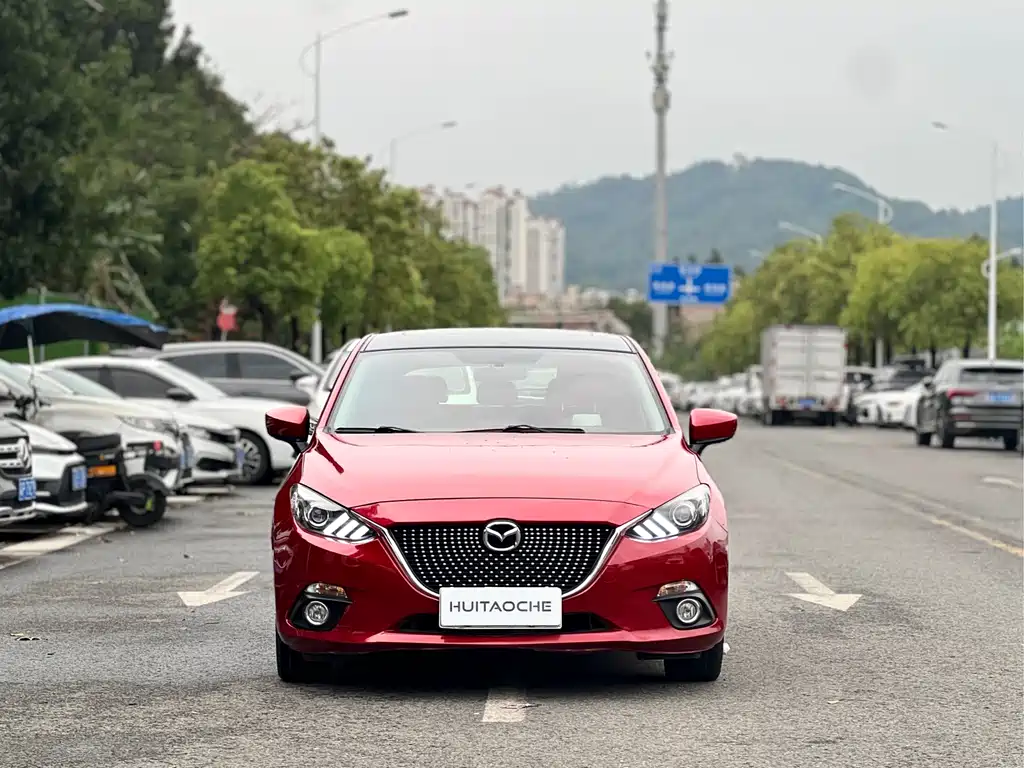 Mazda 3 Axela 2016 — фото 2