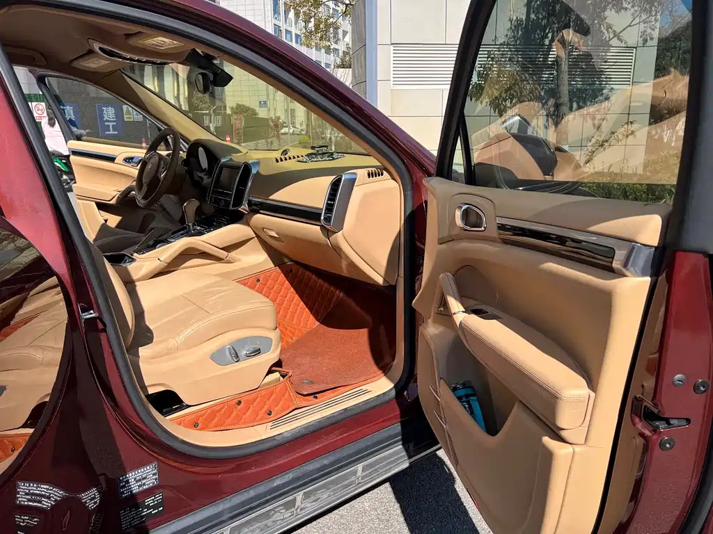 Porsche Cayenne 2014 — фото 6