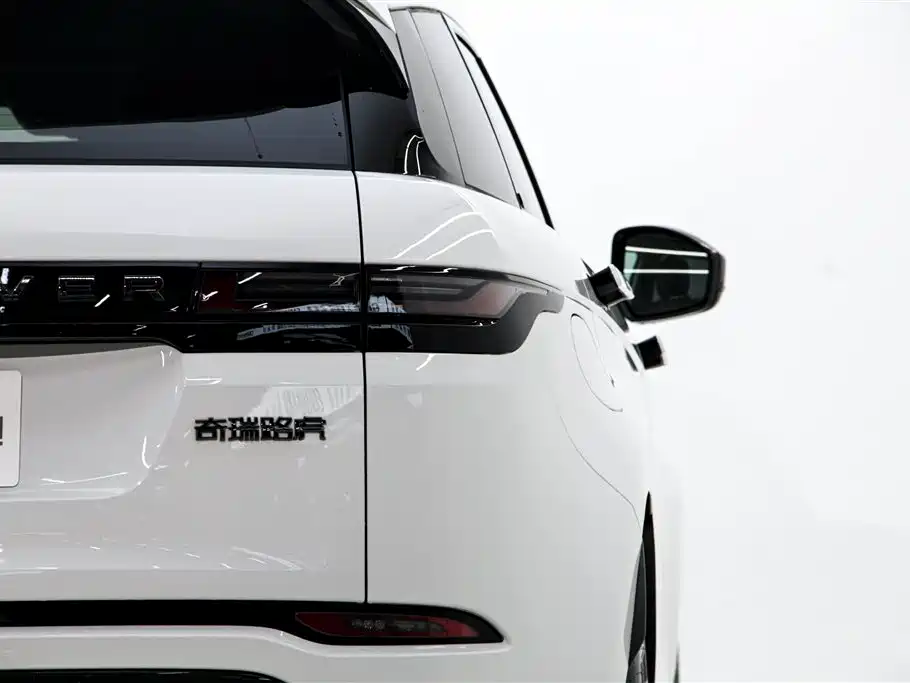 Land Rover Evoque 2025 — фото 10