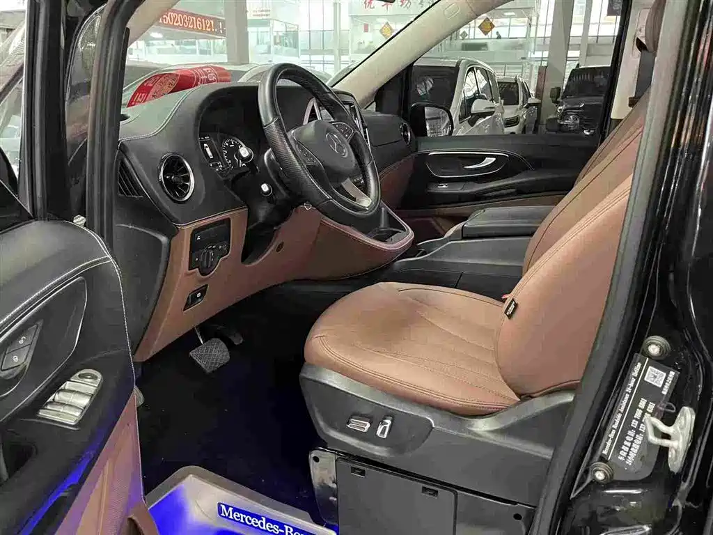 Mercedes-Benz Vito 2022 — фото 13