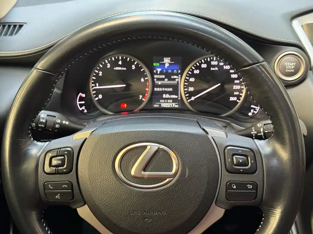 Lexus NX 2016 — фото 16