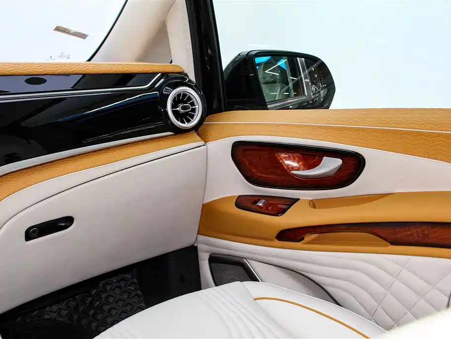 Mercedes-Benz Vito 2023 — фото 22