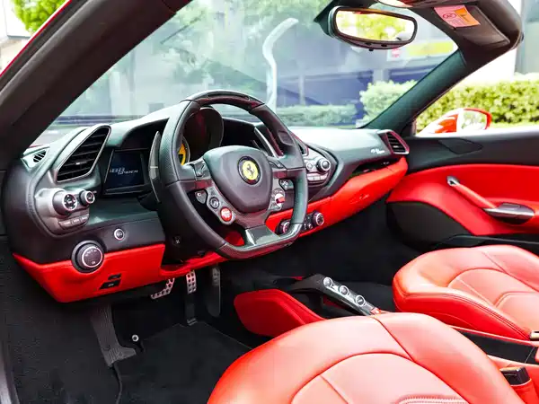 Ferrari 488 2019