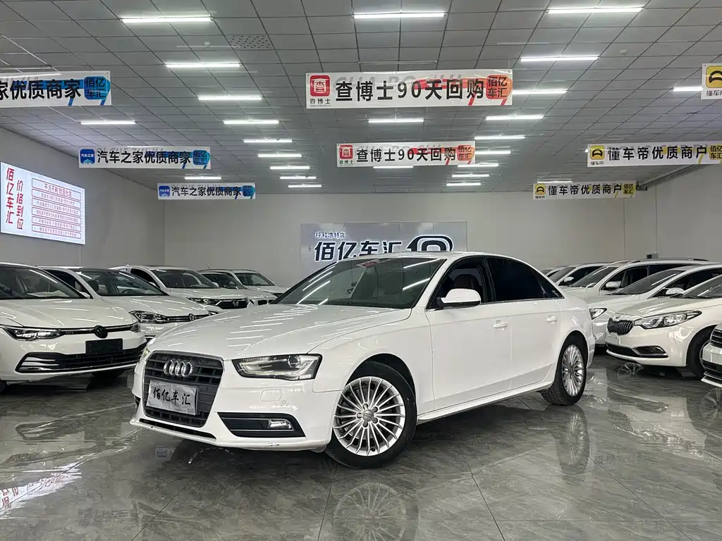 Audi A4L 2015 — фото 1