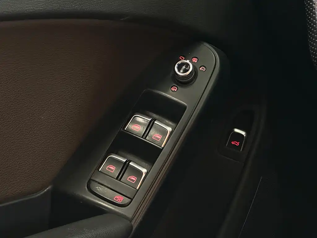 Audi A4L 2015 — фото 11