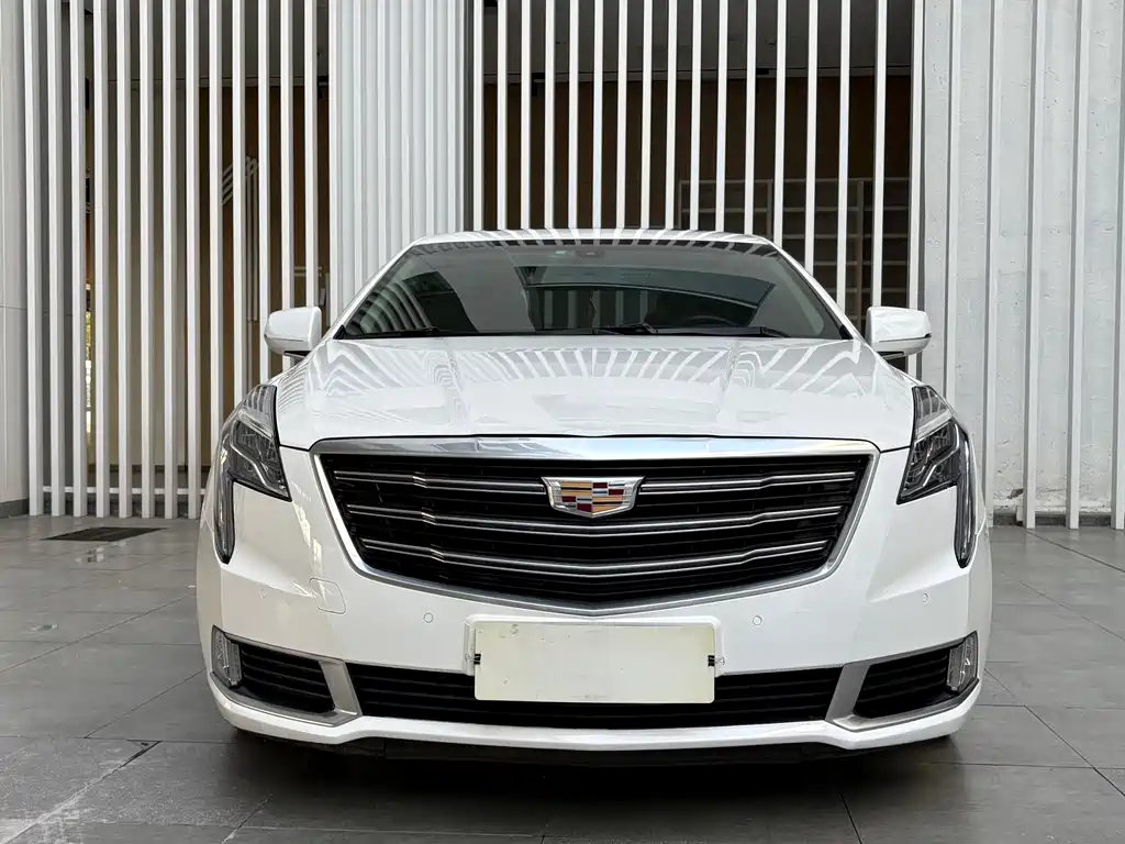 Cadillac XTS 2019 — фото 2