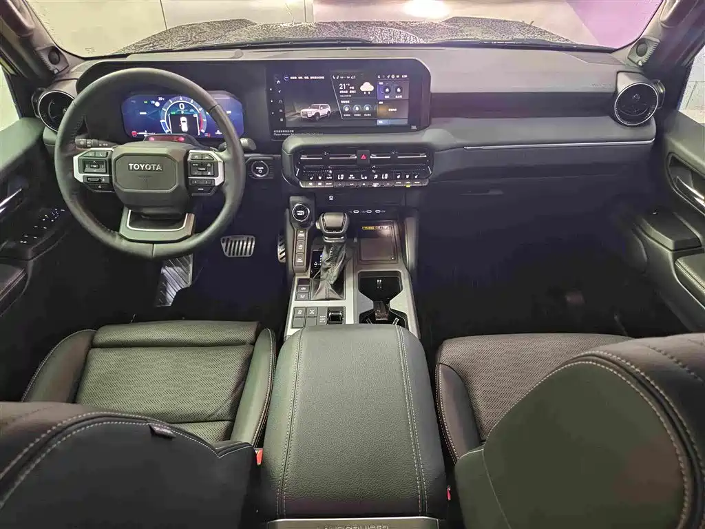 Toyota Prado 2025 — фото 10