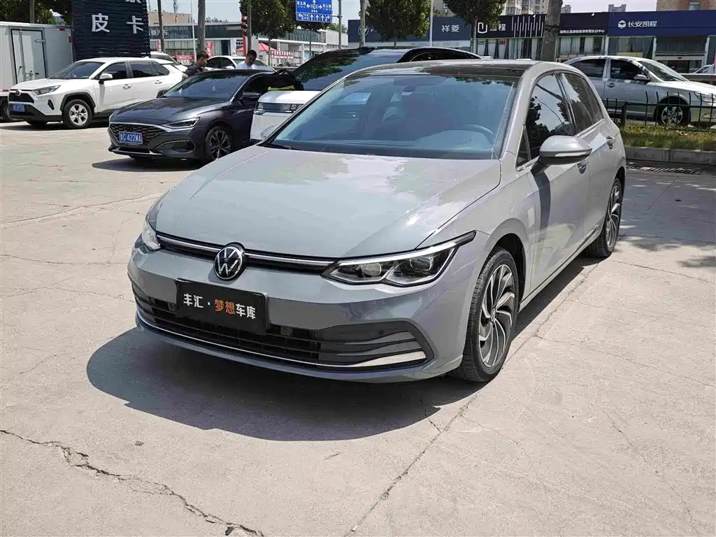 Volkswagen Golf 2023