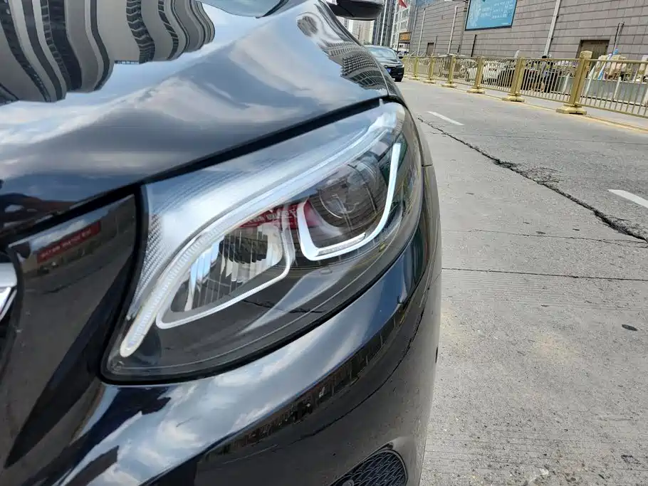 Mercedes-Benz GLC 2019