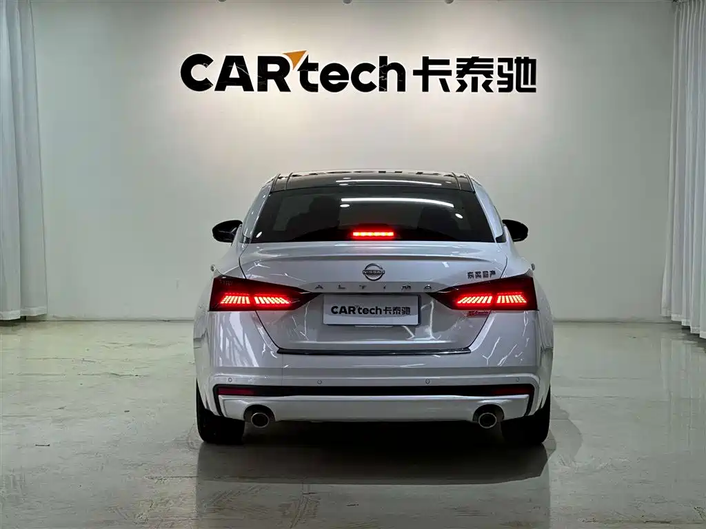 Nissan Teana 2024