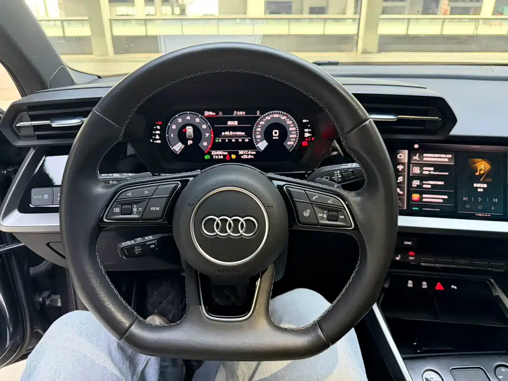 Audi A3 2023 — фото 5