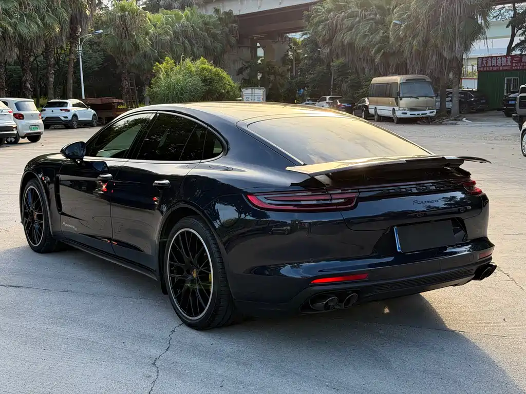 Porsche Panamera 2020 — фото 9