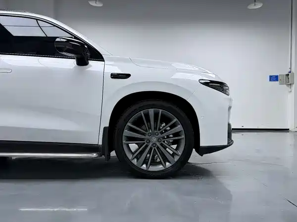 Leapmotor C16 2025